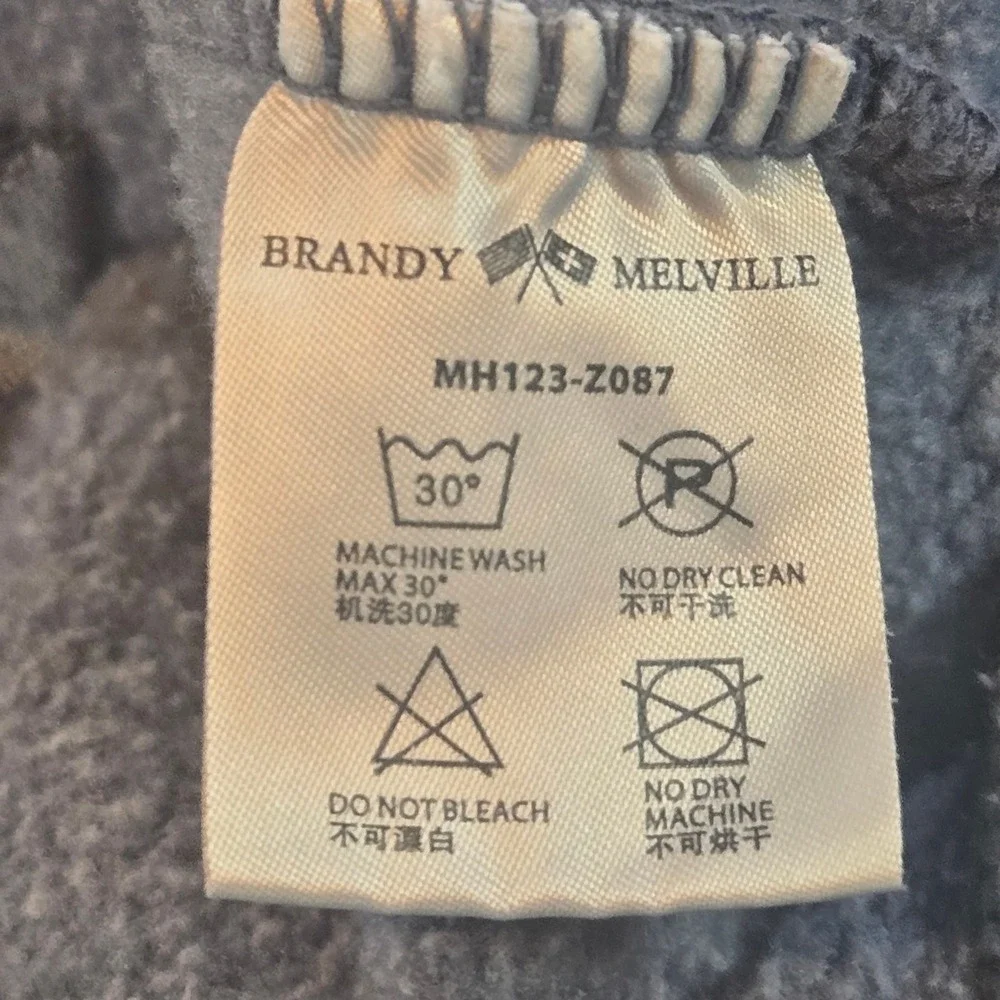 Brandy Melville Crystal Hoodie Womens One Size Charcoal Grey Cropped - Picture 4 of 5